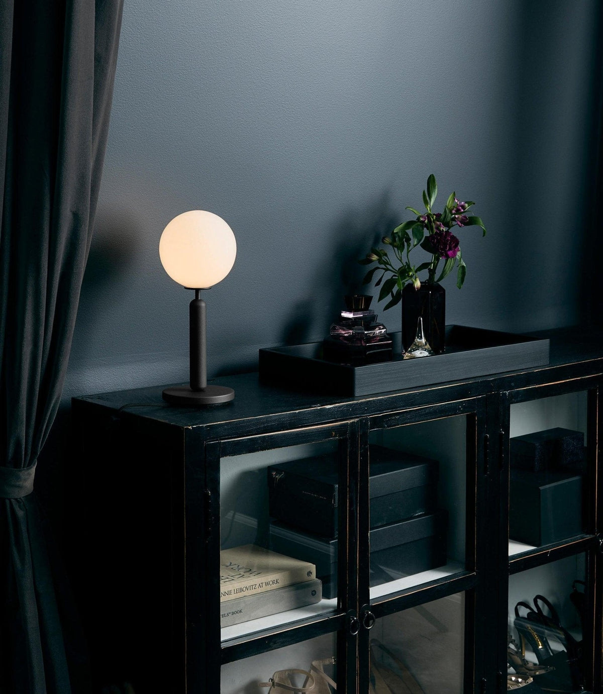 Eirelielle minimalistische tafellamp met glas
