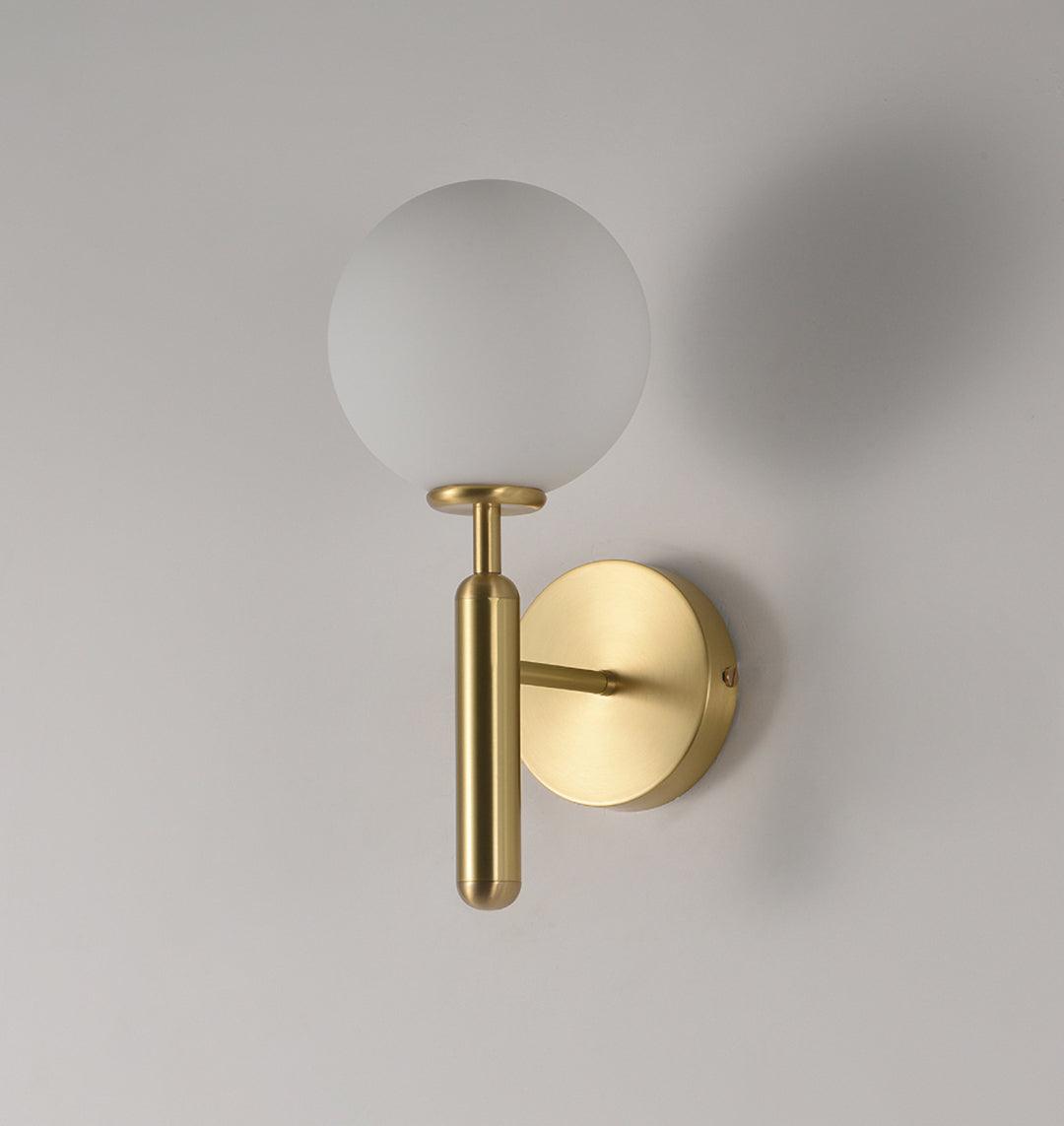 Kynlo wandlamp met stekker, glazen bol Nordic