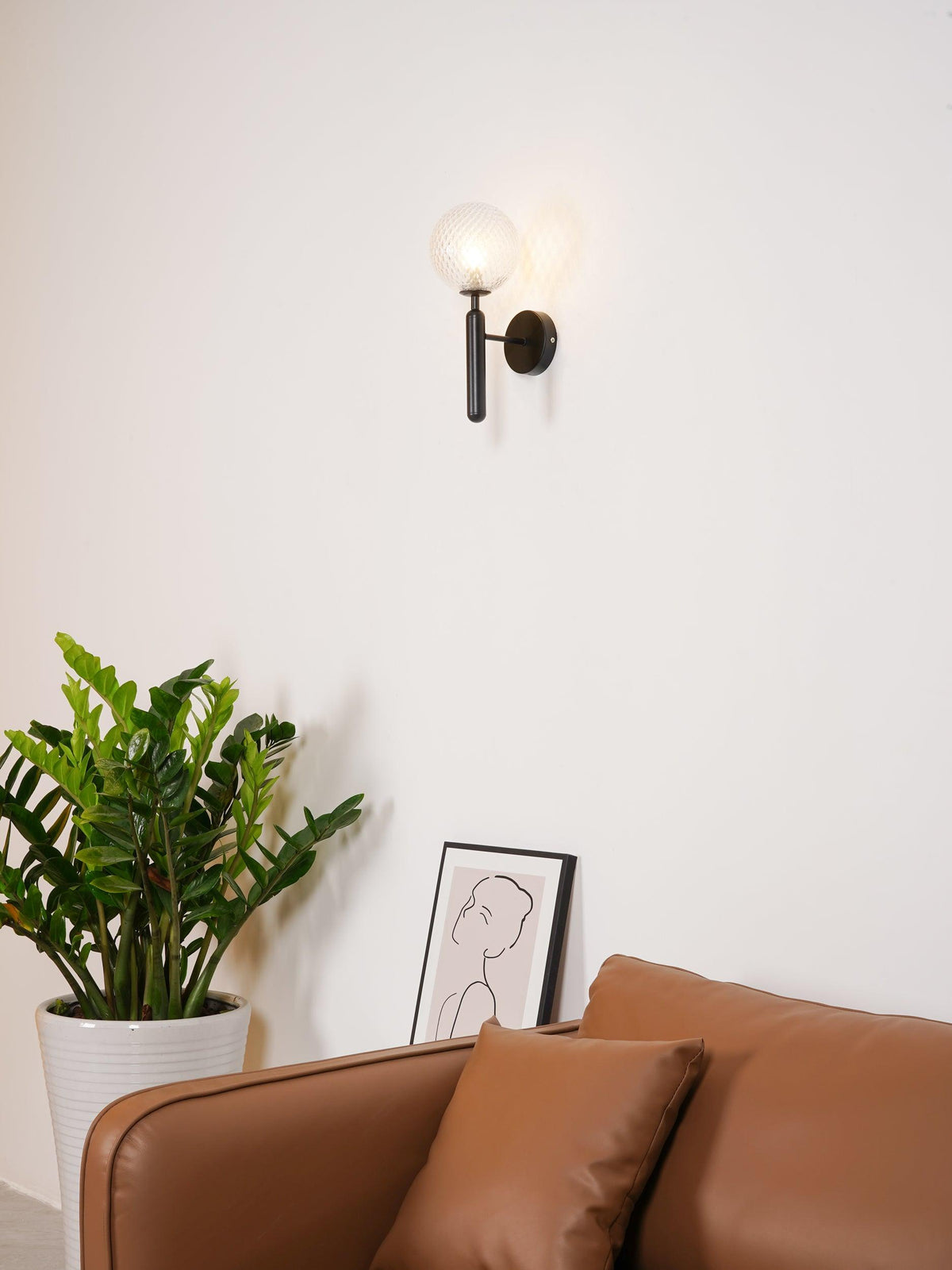 Kynlo wandlamp met stekker, glazen bol Nordic