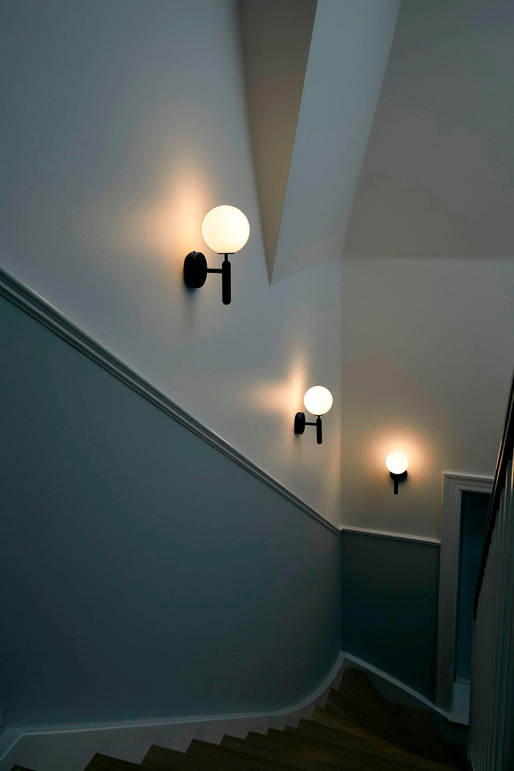 Kynlo wandlamp met stekker, glazen bol Nordic