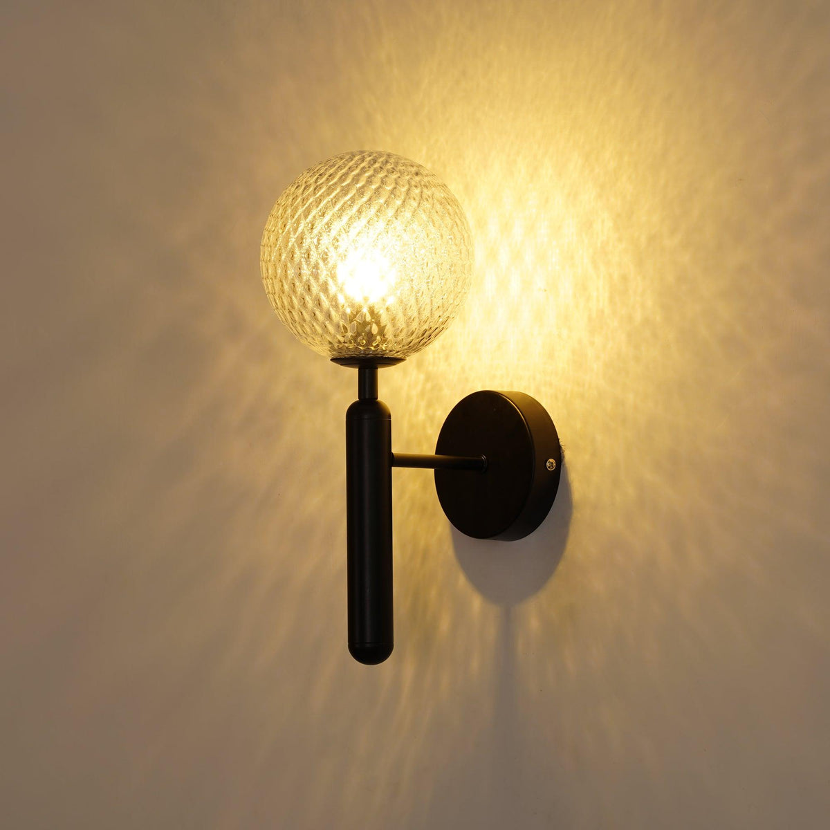 Kynlo wandlamp met stekker, glazen bol Nordic