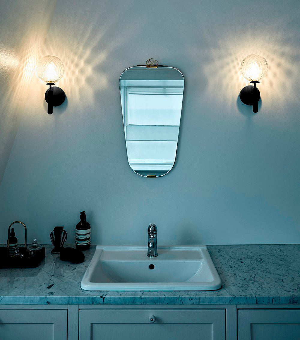 Kynlo wandlamp met stekker, glazen bol Nordic