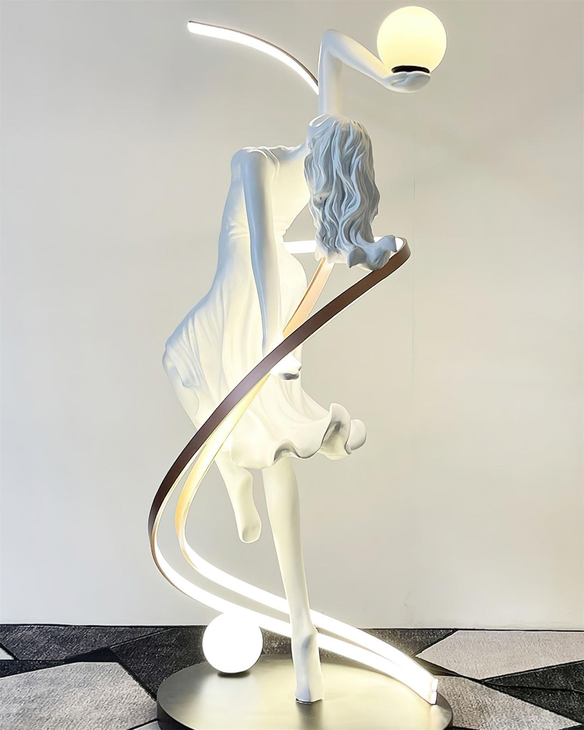 Mirorelia vloerlamp Goddess Statue elegant