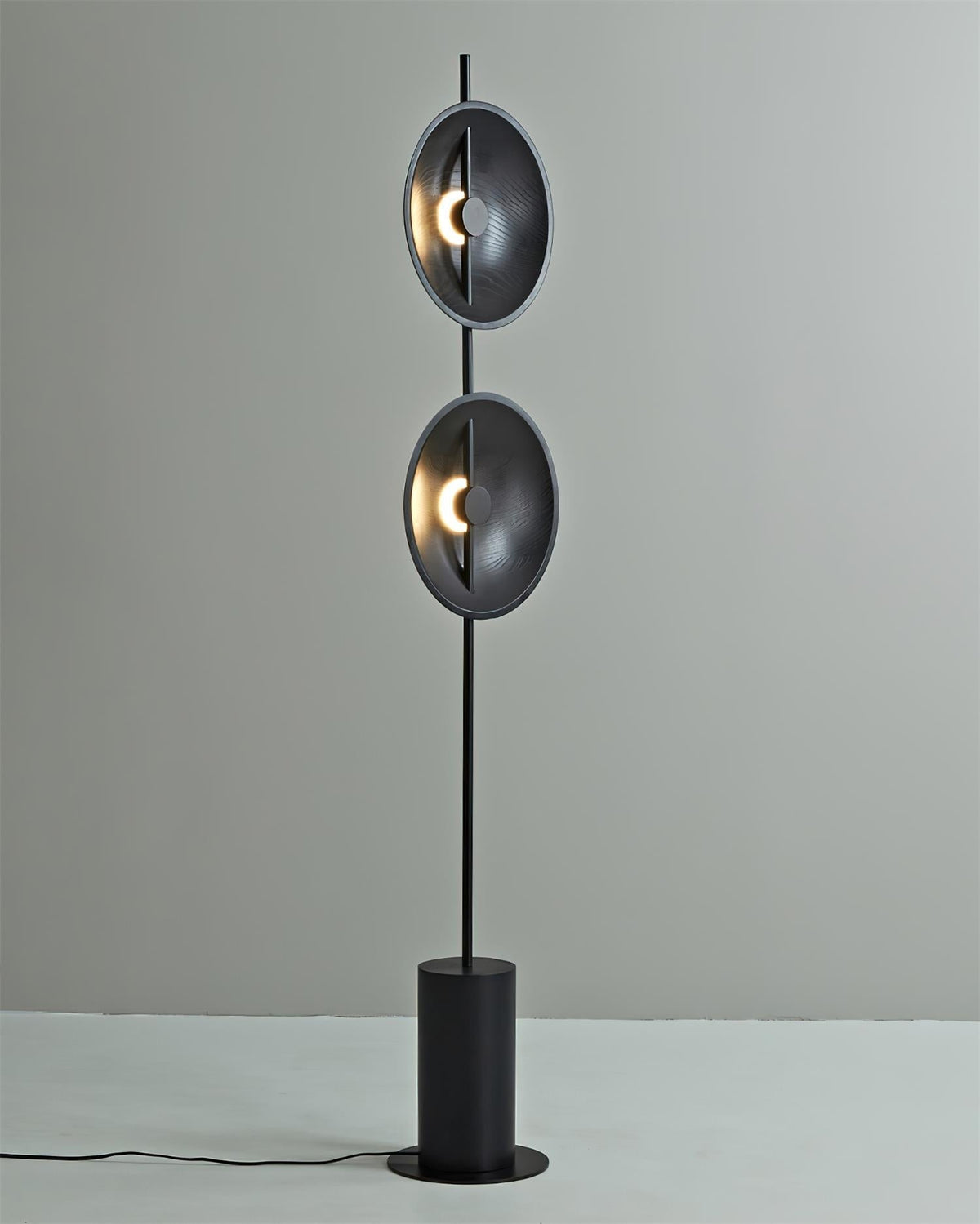 Viraaia vloerlamp