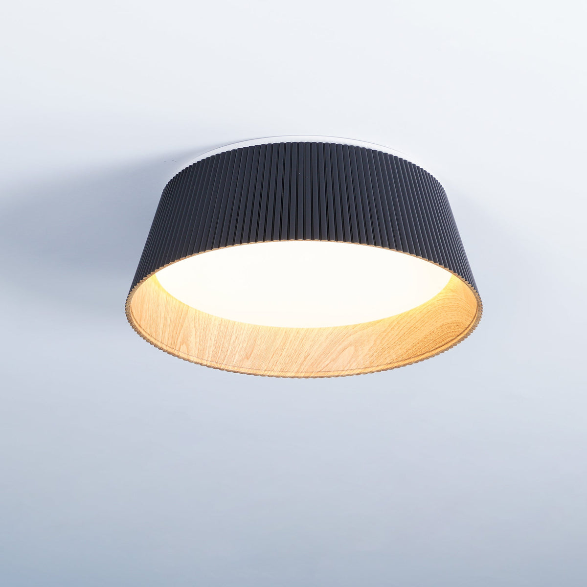 Rineia plafondlamp geribbelde trommelvorm hout elegant hedendaags