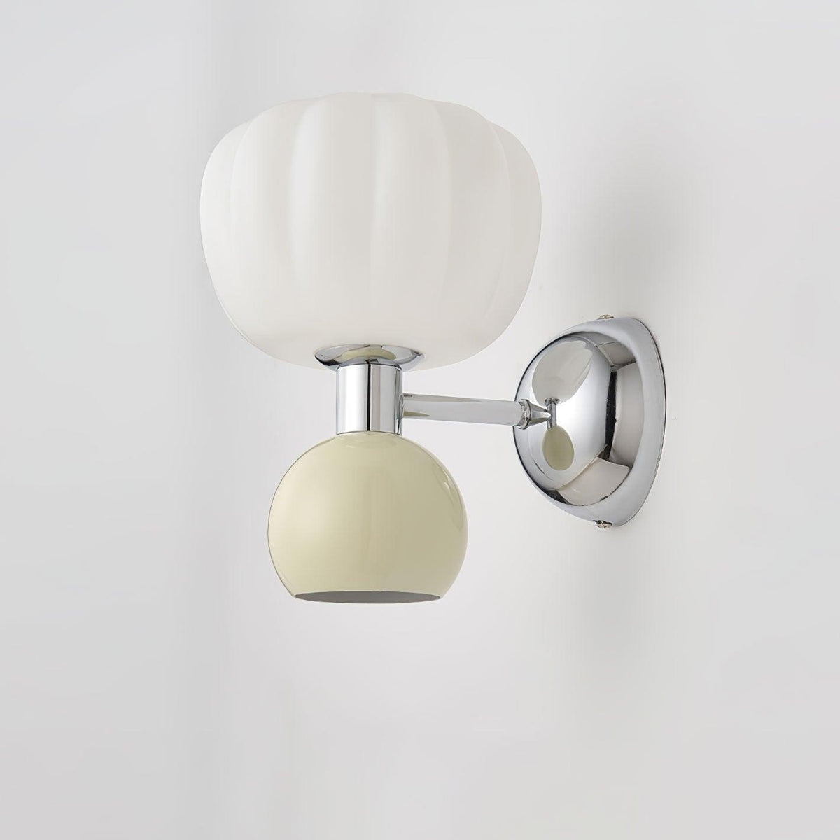 Jorvin Noordse kunstzinnige wandlamp van crèmekleurige kunststof
