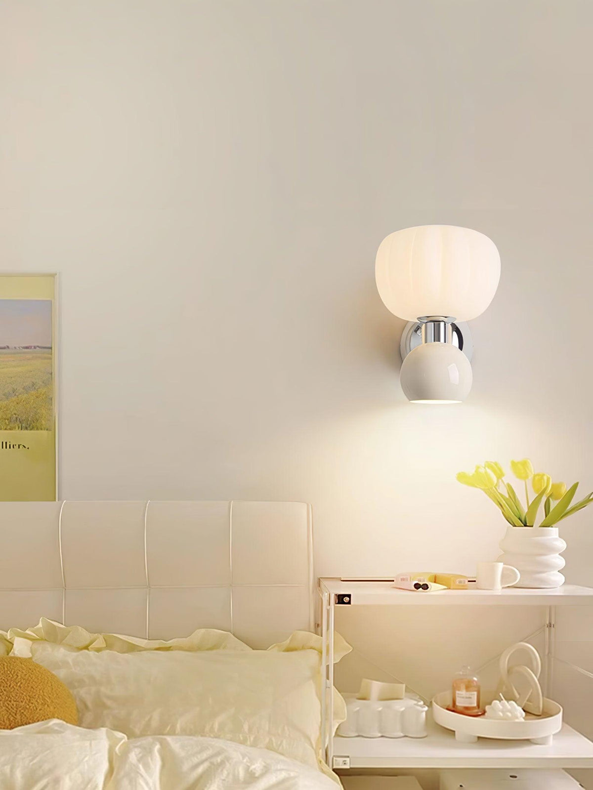 Jorvin Noordse kunstzinnige wandlamp van crèmekleurige kunststof