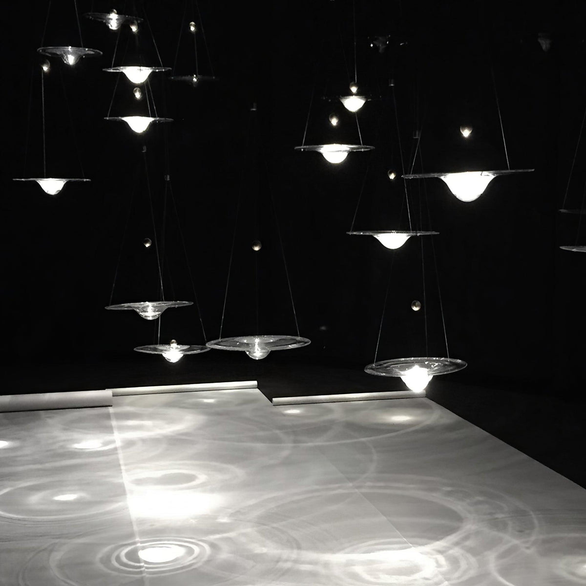 Aurivine hanglamp van messing met minimalistisch ontwerp