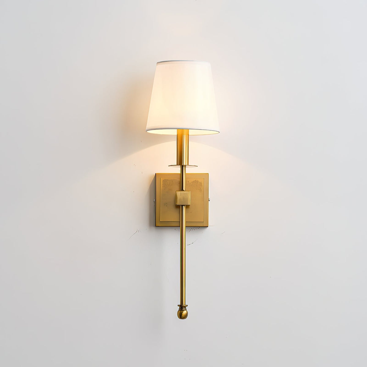 Orelenina wandlamp