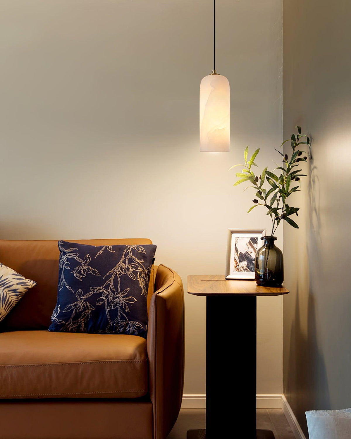 Nivenira cilindrische hanglamp van albast
