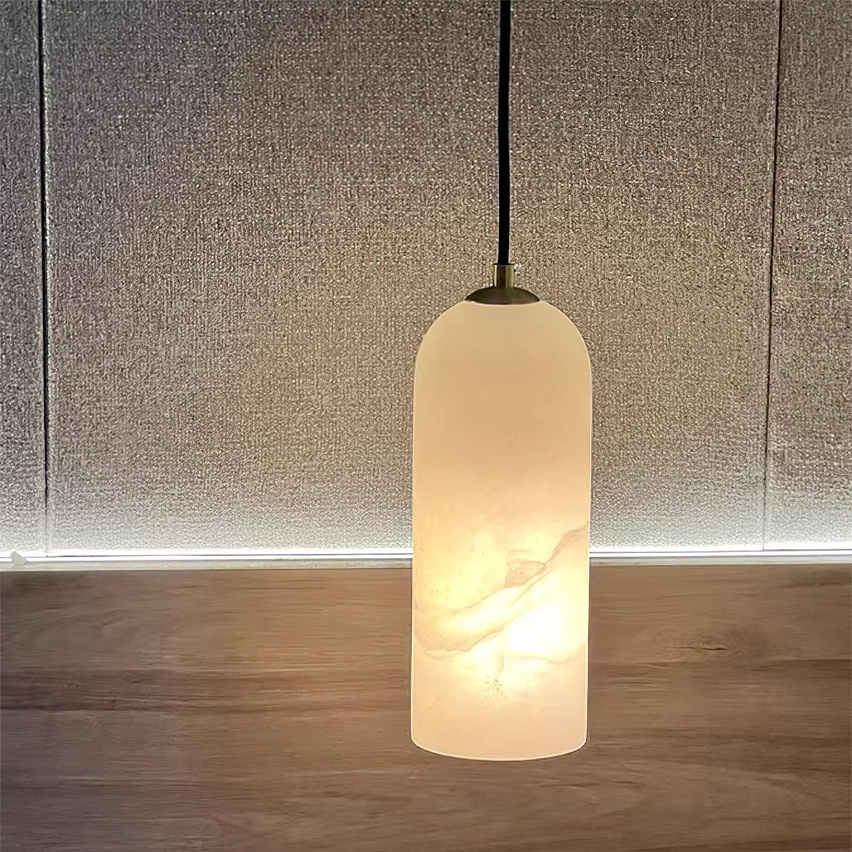Nivenira cilindrische hanglamp van albast