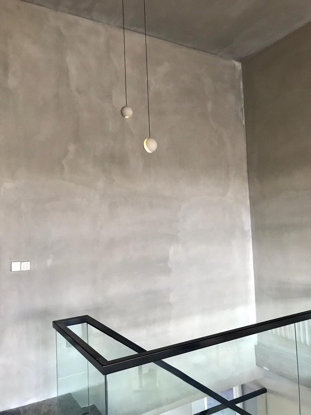 Umi hanglamp van beton met bolvormige maan Minimalistisch