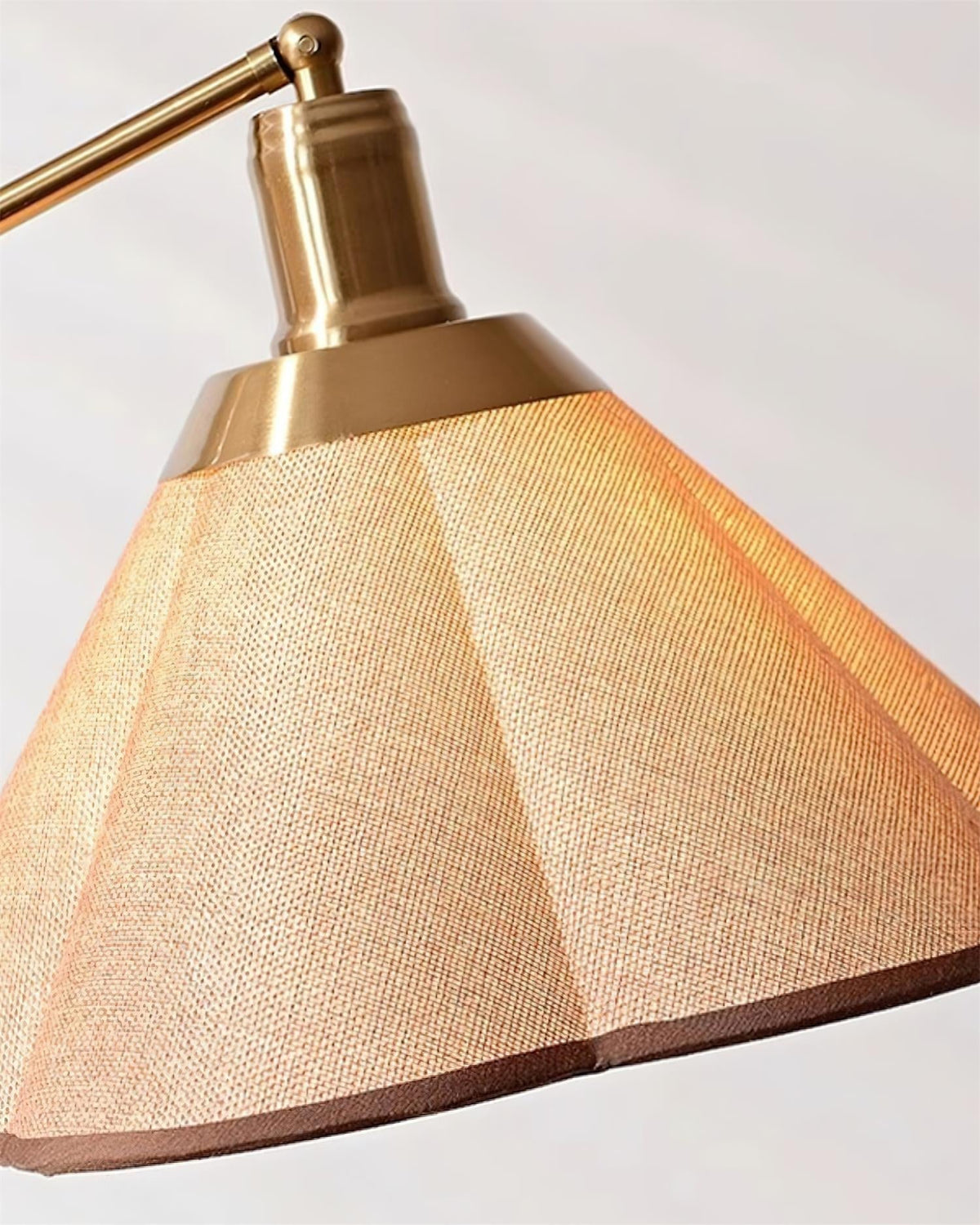 Oreloina vloerlamp goud & walnootkleur