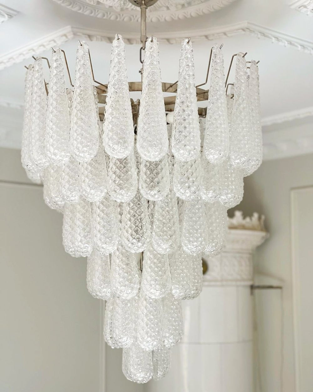 Velerian kroonluchter met textuur in Murano-glas