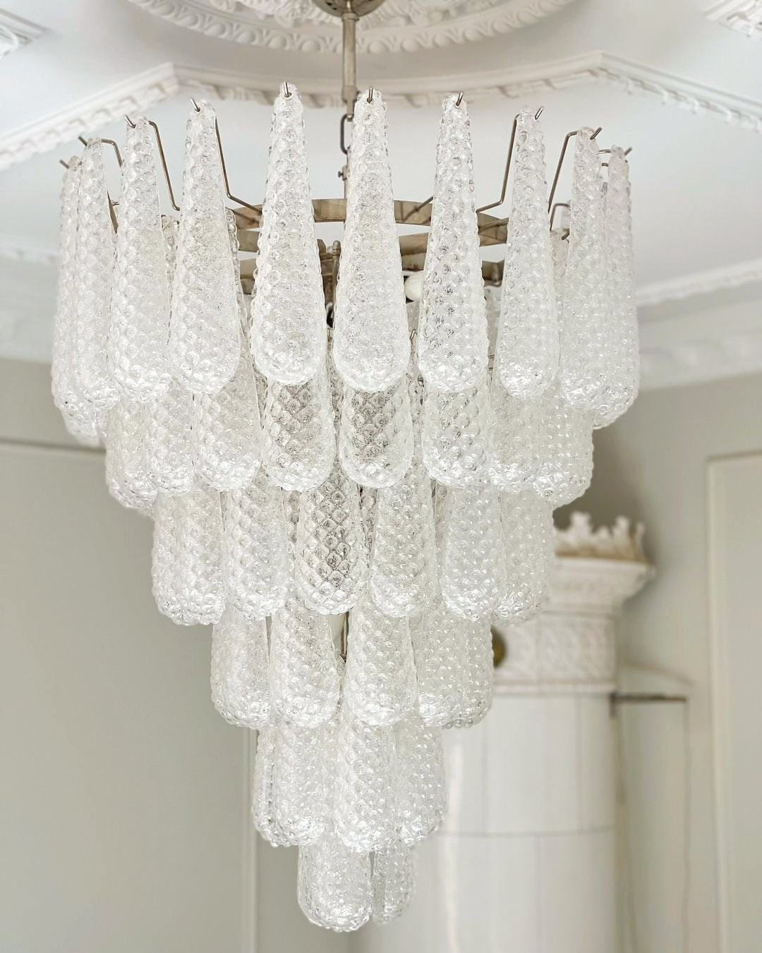 Velerian kroonluchter met textuur in Murano-glas