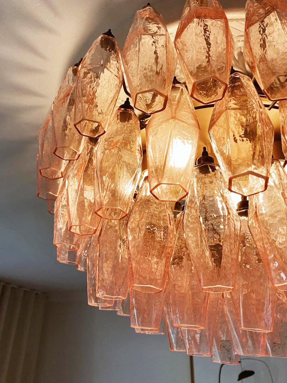 Evix plafondlamp van glas roze rhombusglas gelaagd vintage elegantie