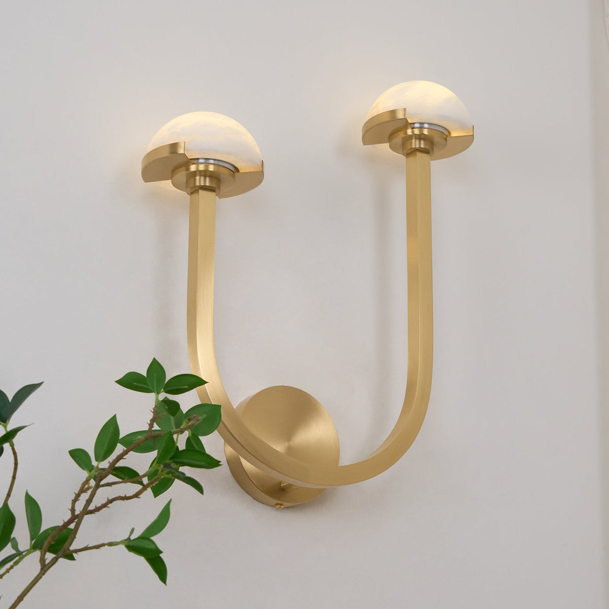 Vitalira dubbele albasten wandlamp met goudkleurige afwerking