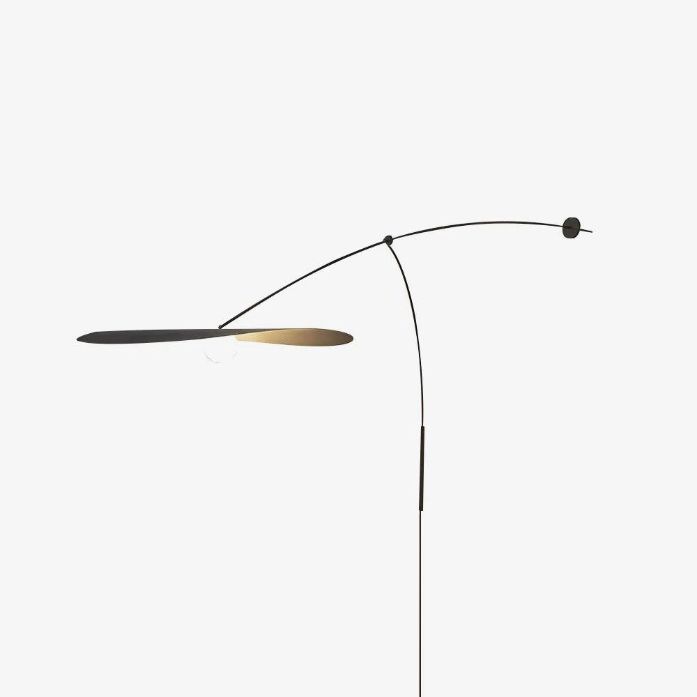Tirove wandlamp van glas in minimalistisch ontwerp