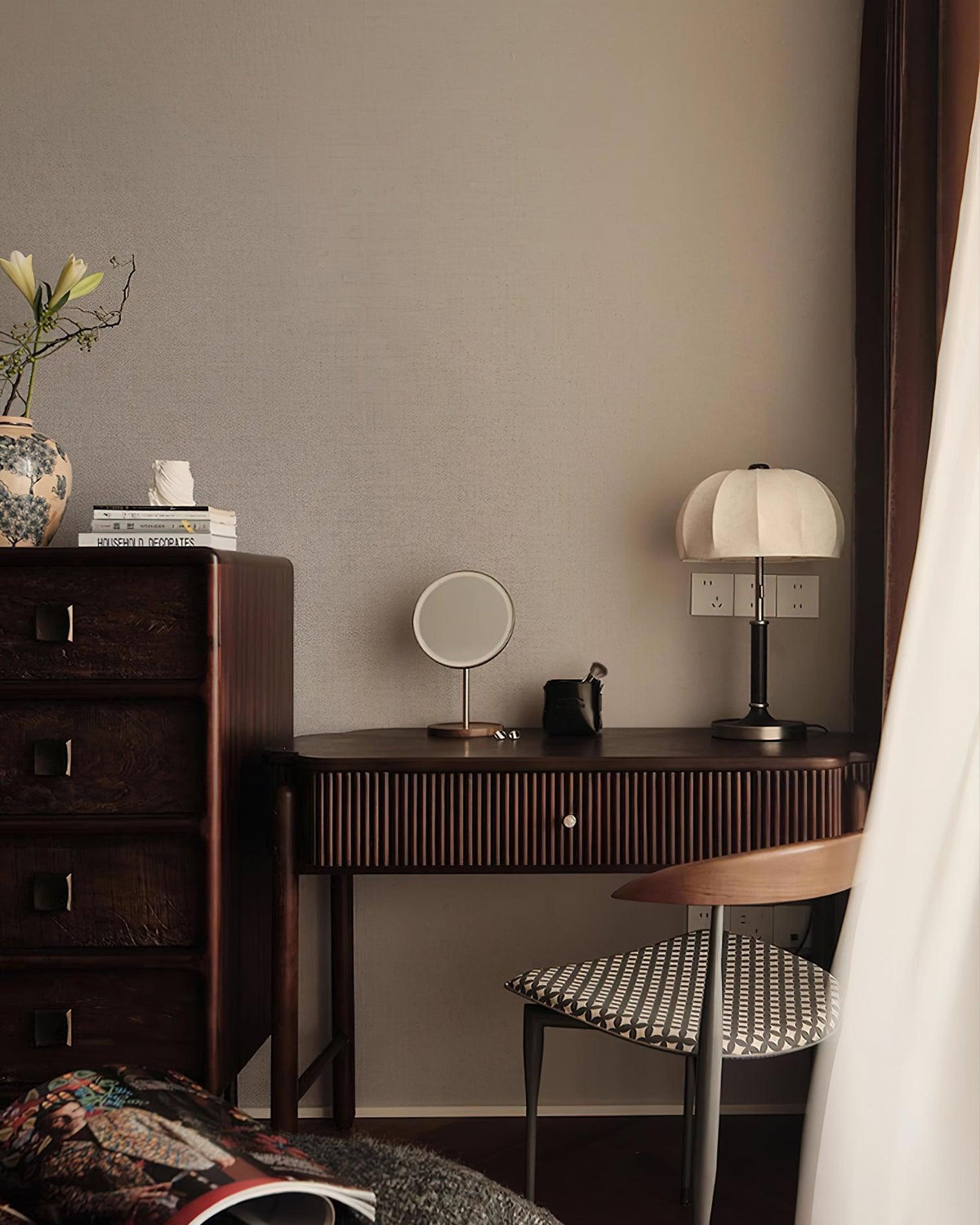 Nalemu Houten Stoffen Retro tafellamp