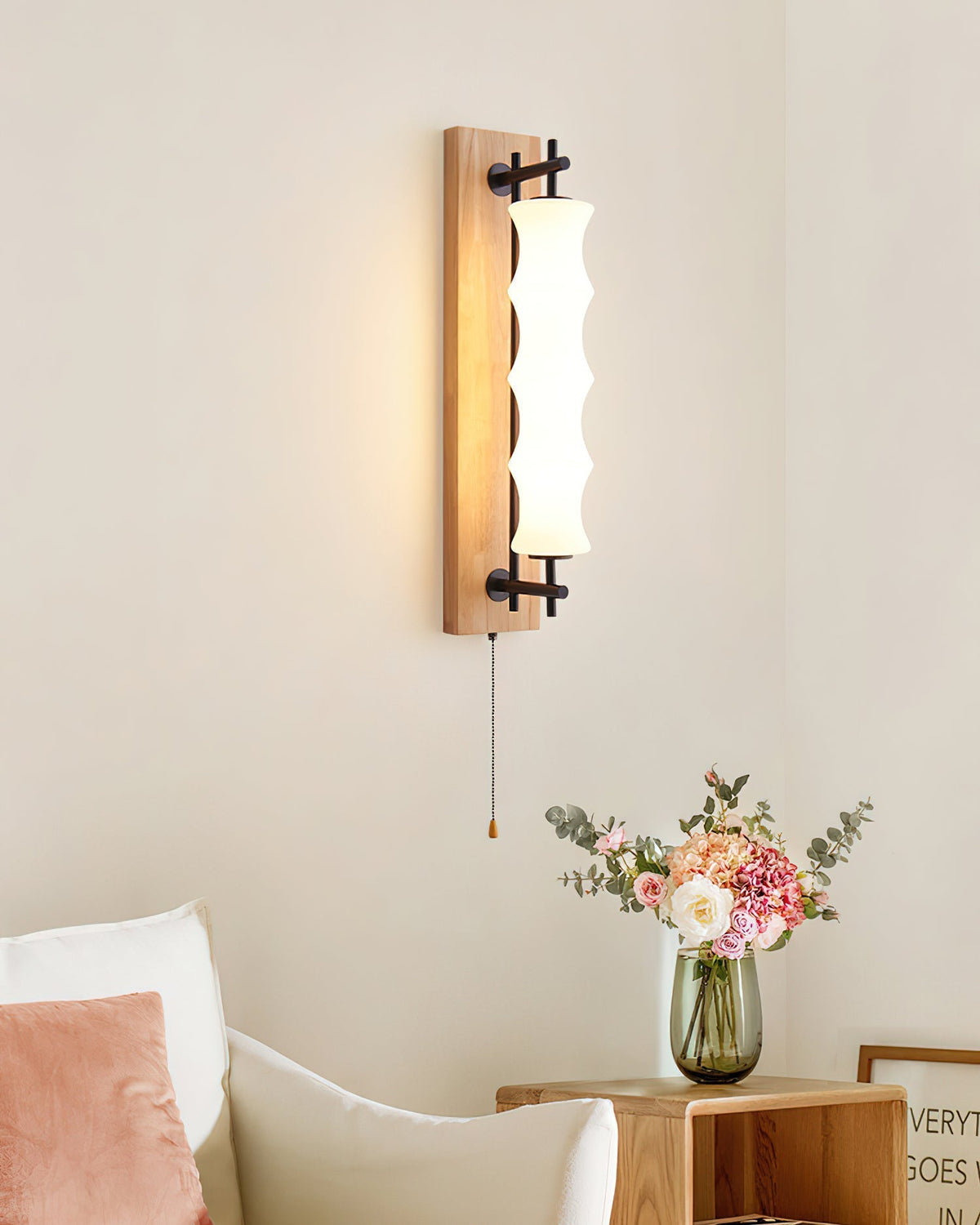 Eireelia wandlamp met golfpatroon in glas