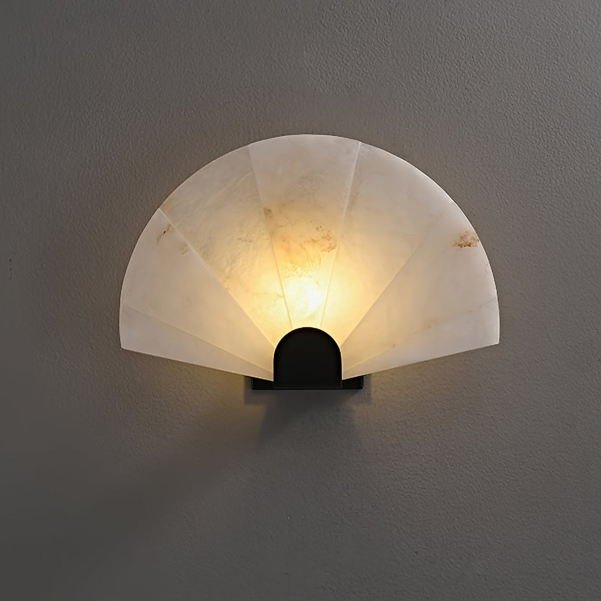 Nivelella minimalistisch wandlamp van albast