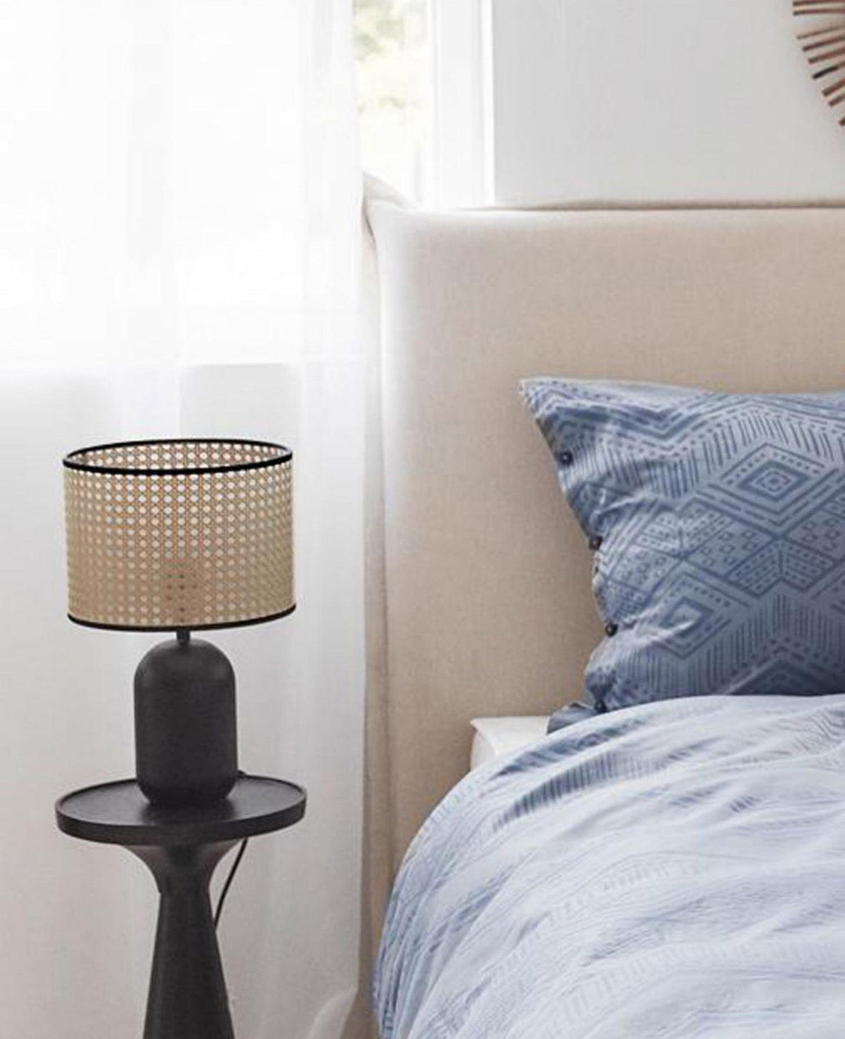 Ravarielle moderne tafellamp van bamboe
