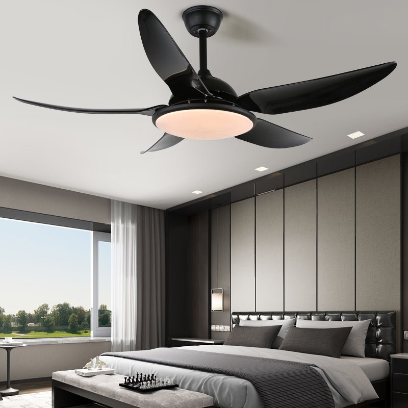 Aquila moderne plafondventilator met verlichting