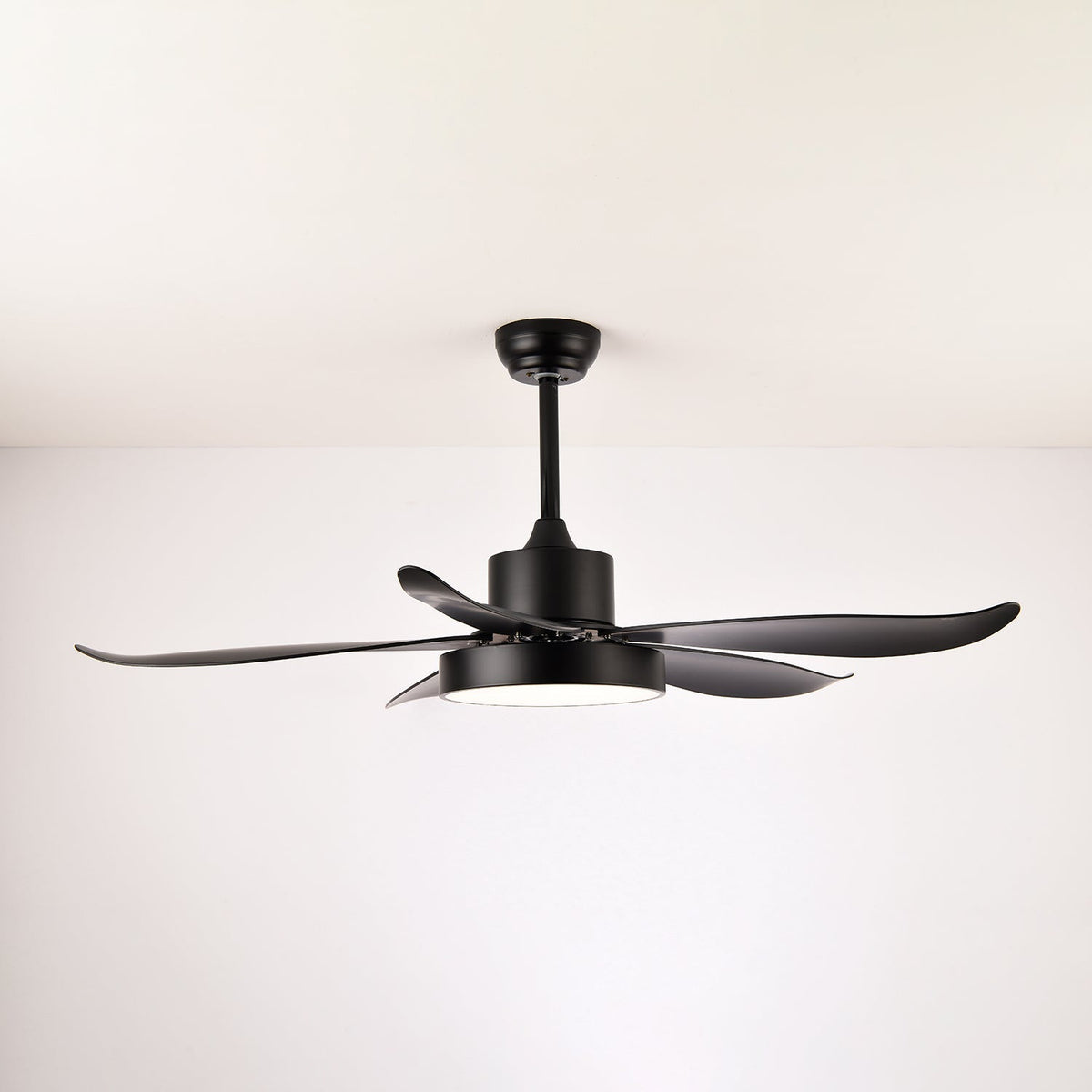 Selalise Moderne plafondventilator met verlichting