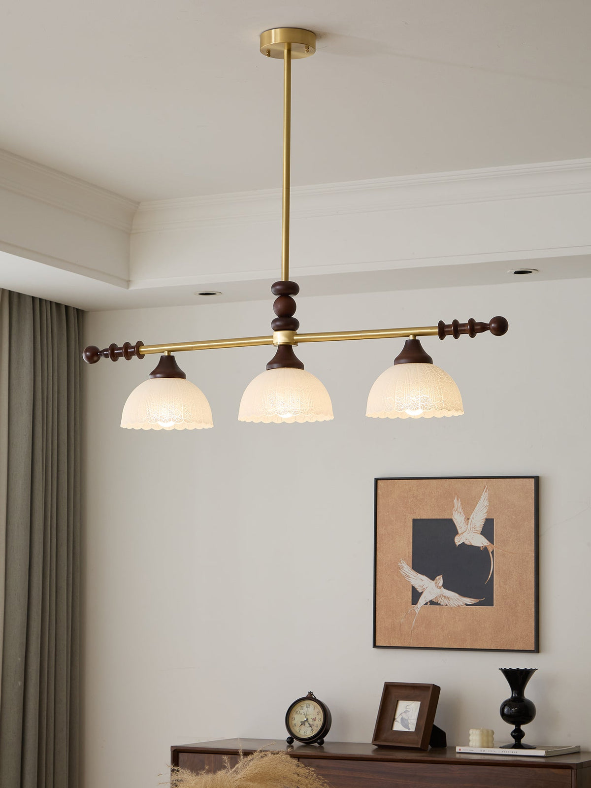 Codoriel Traditionele hanglamp van hout en glas voor eiland