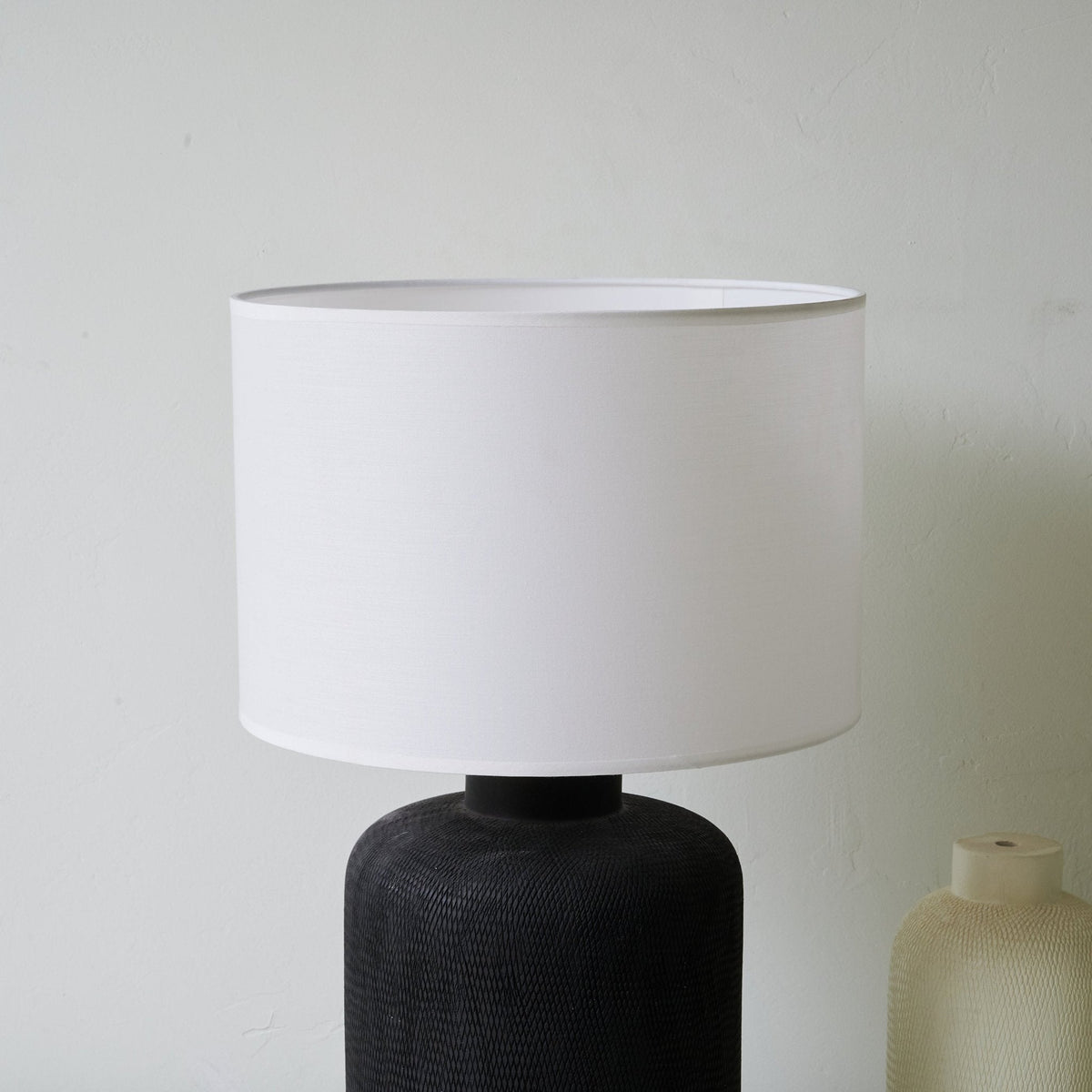 Burce Moderne tafellamp van keramiek