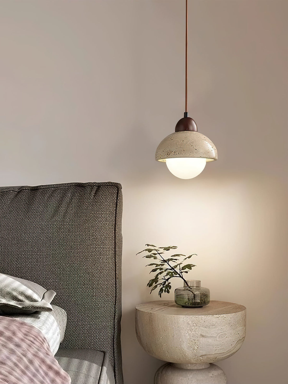 Lunex ronde hanglamp van geel travertin