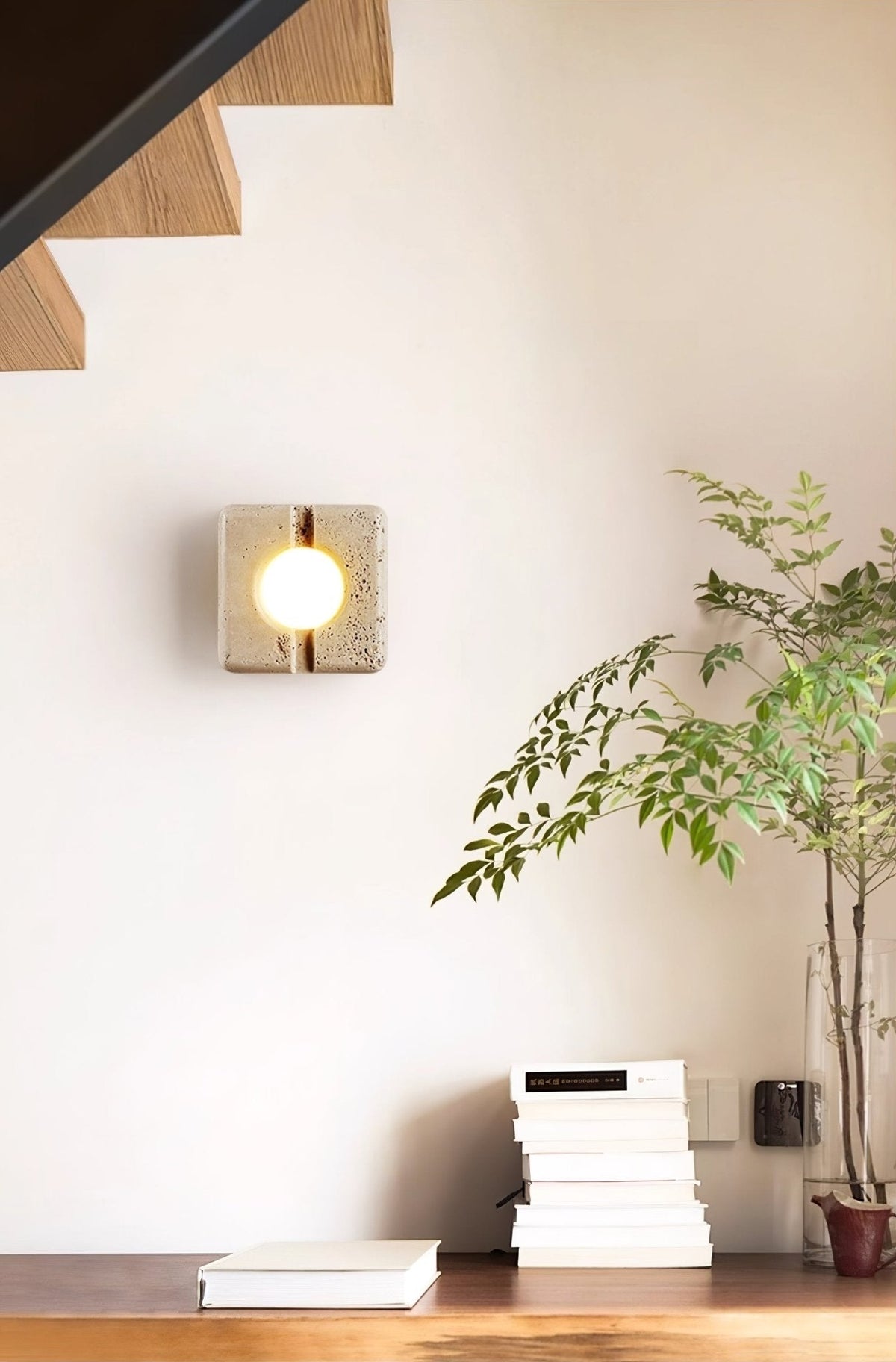 Valaora Geel travertin wandlamp