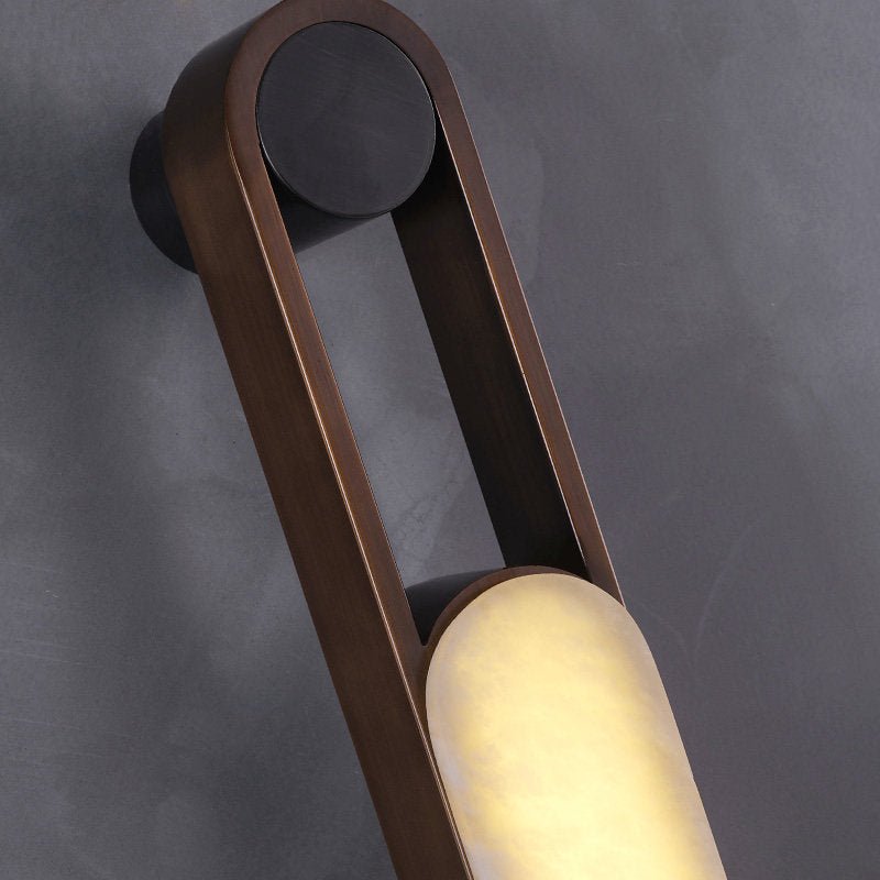 Albelira wandlamp met albasten kader