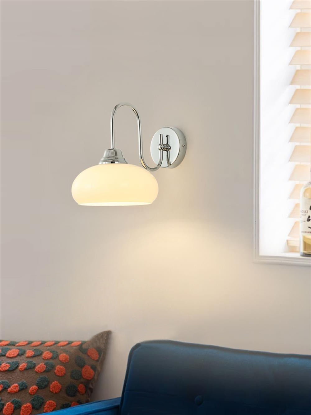 Ophaan wandlamp
