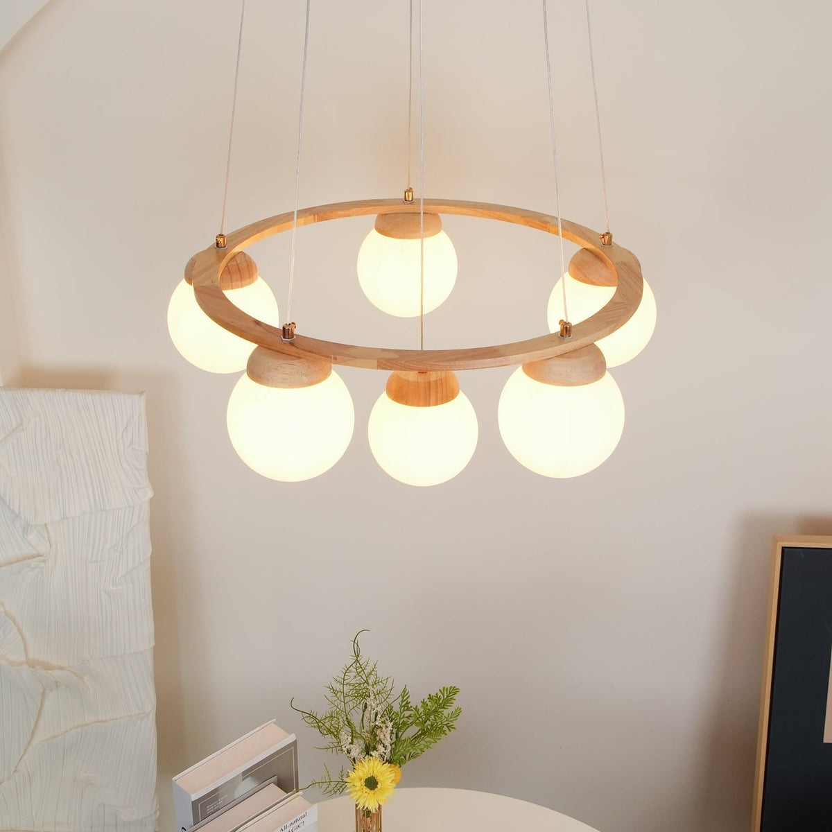 Aelion Kroonluchter van glas Houten Ring Opalglas bollen