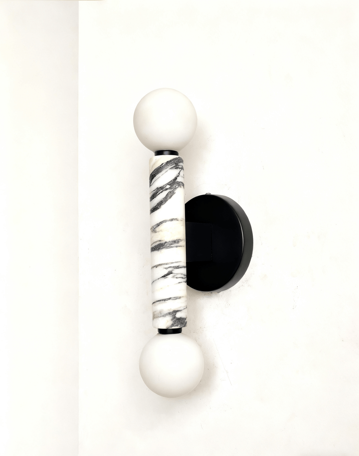 Oreleaine Orb wandlamp