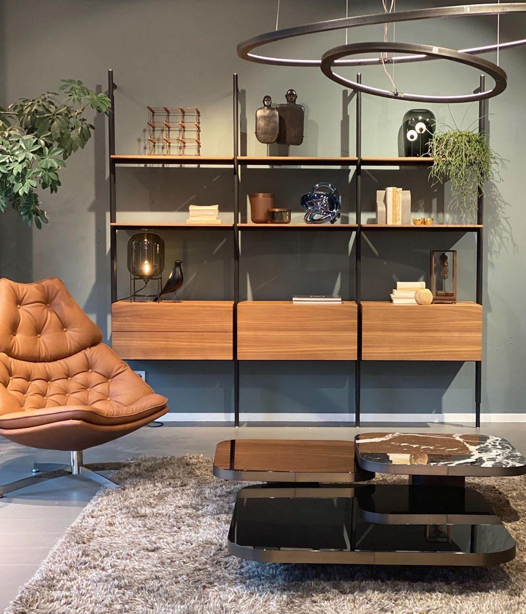 Liorivelia industriële vloerlamp van glas