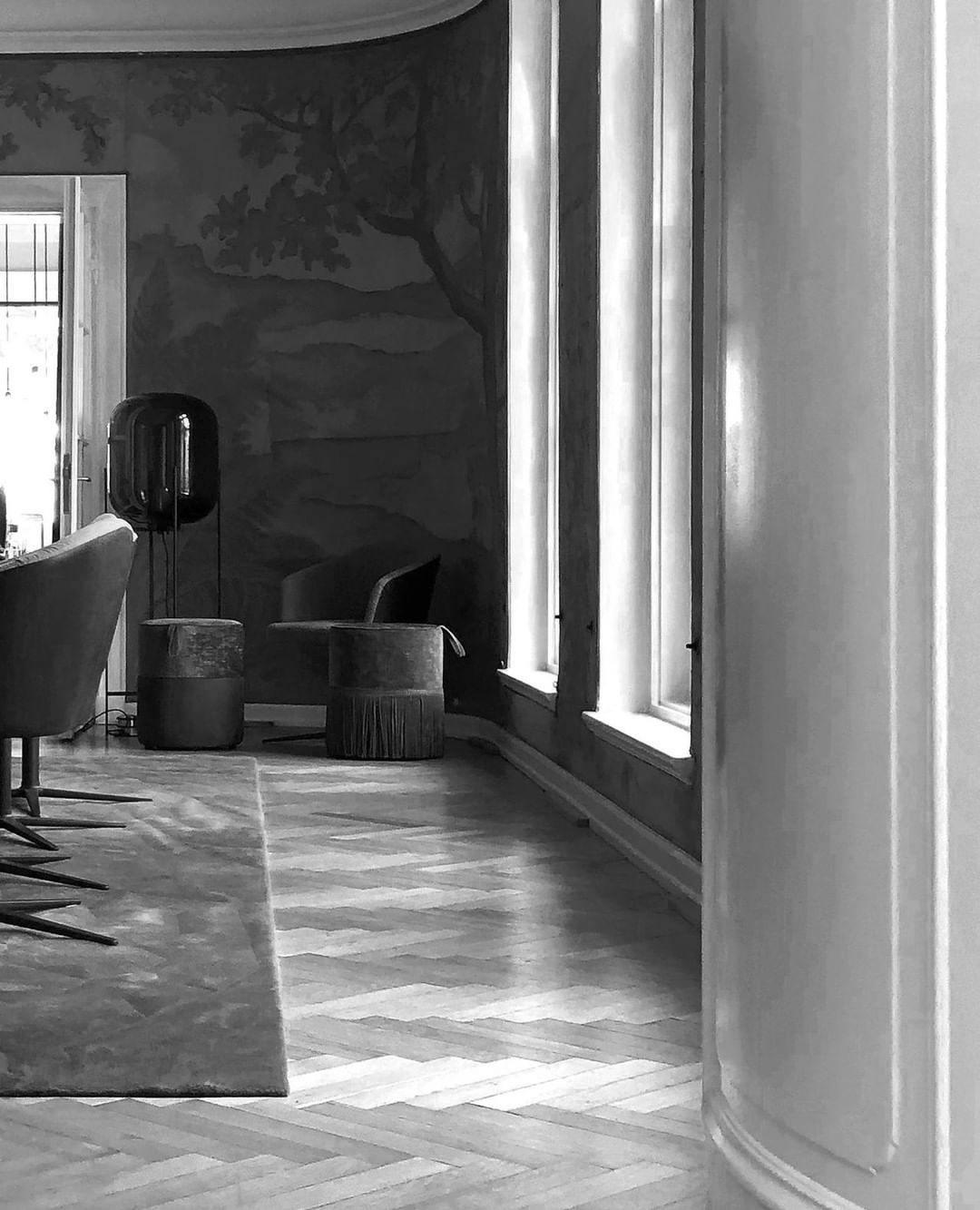 Liorivelia industriële vloerlamp van glas