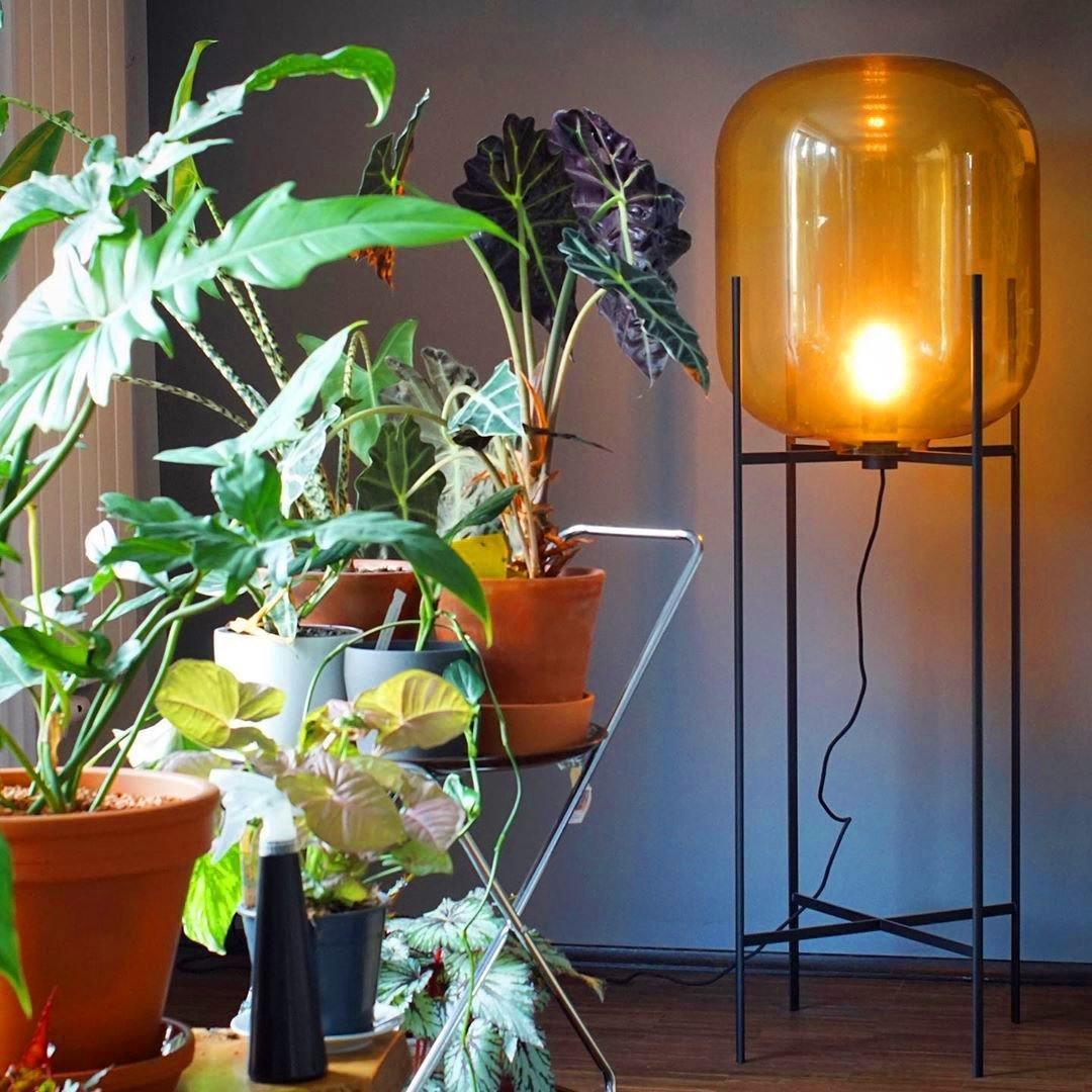 Liorivelia industriële vloerlamp van glas