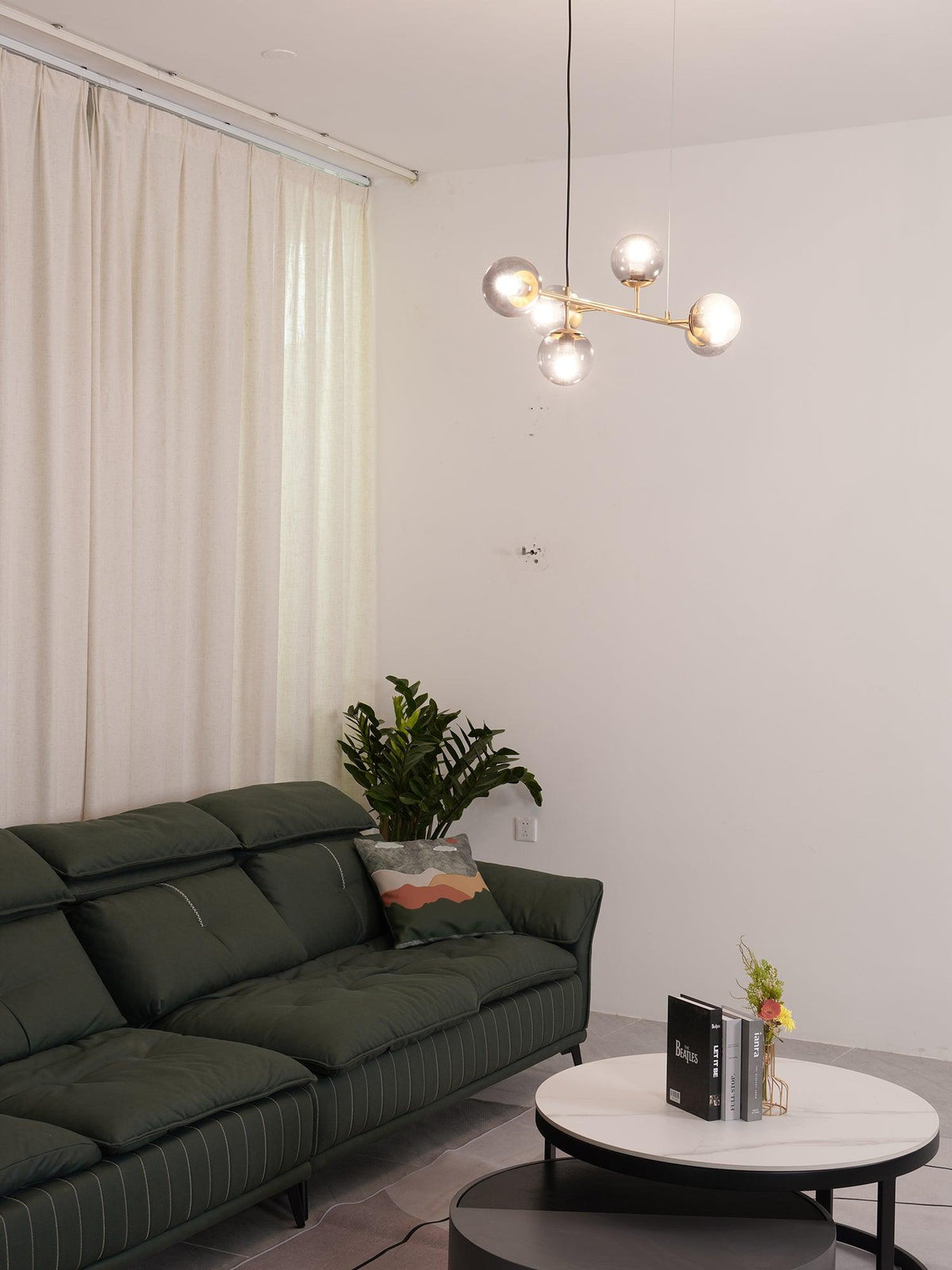 Yorvin hanglamp orb messing glas voor woonkamer