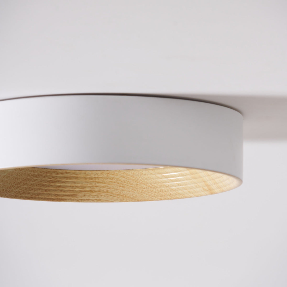 Elvirelle plafondlamp houten ring minimalistisch dimbaar