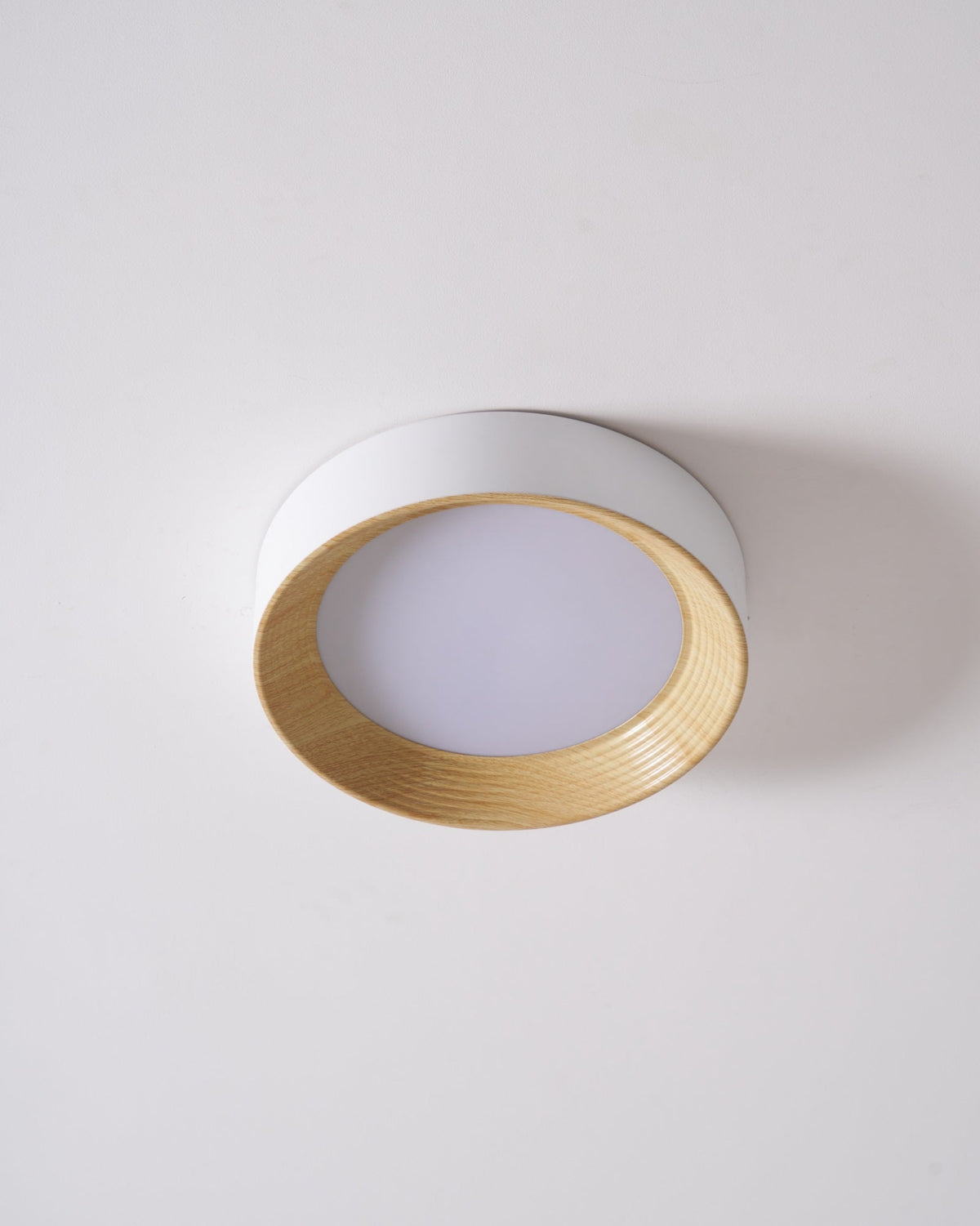 Elvirelle plafondlamp houten ring minimalistisch dimbaar