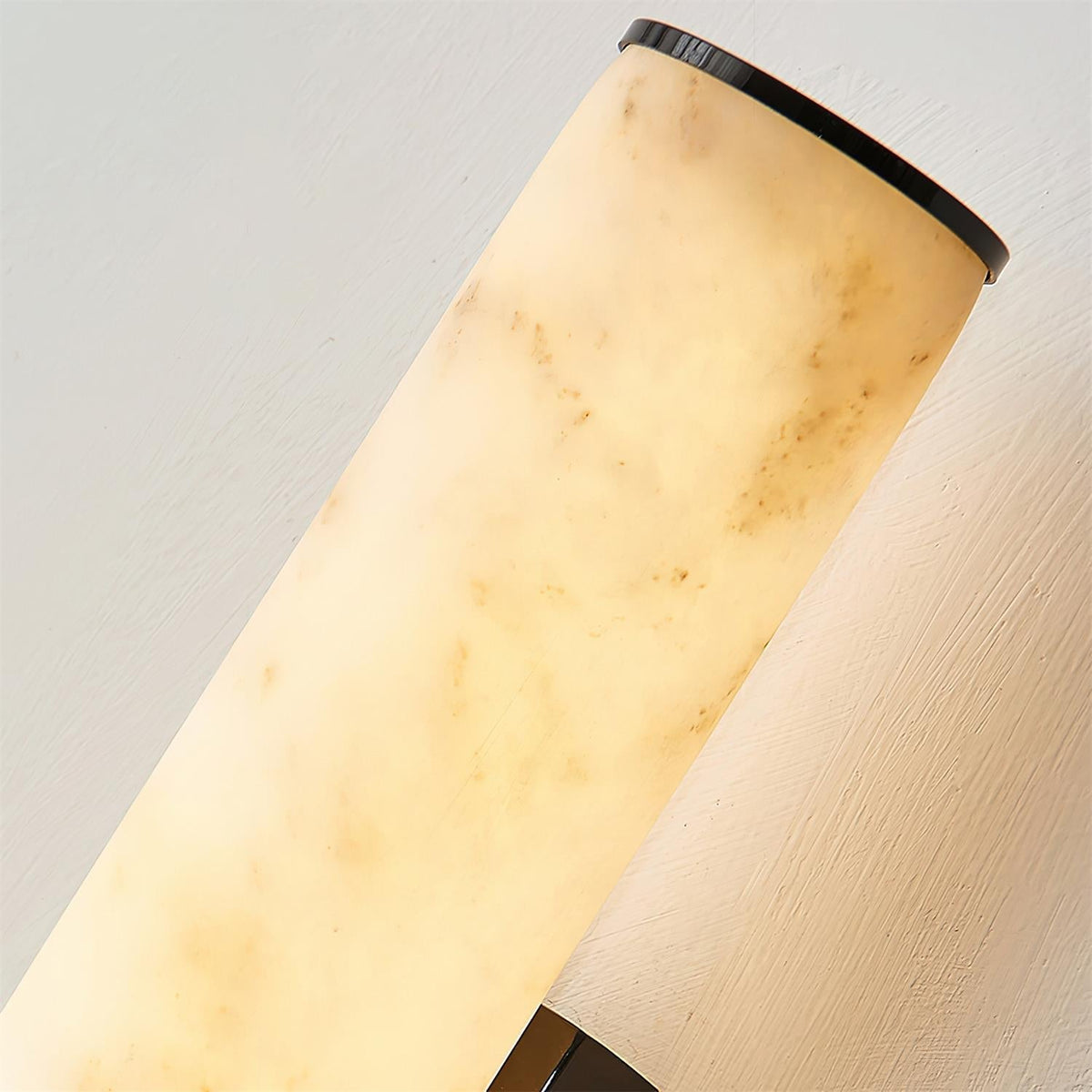 Albasten wandlamp