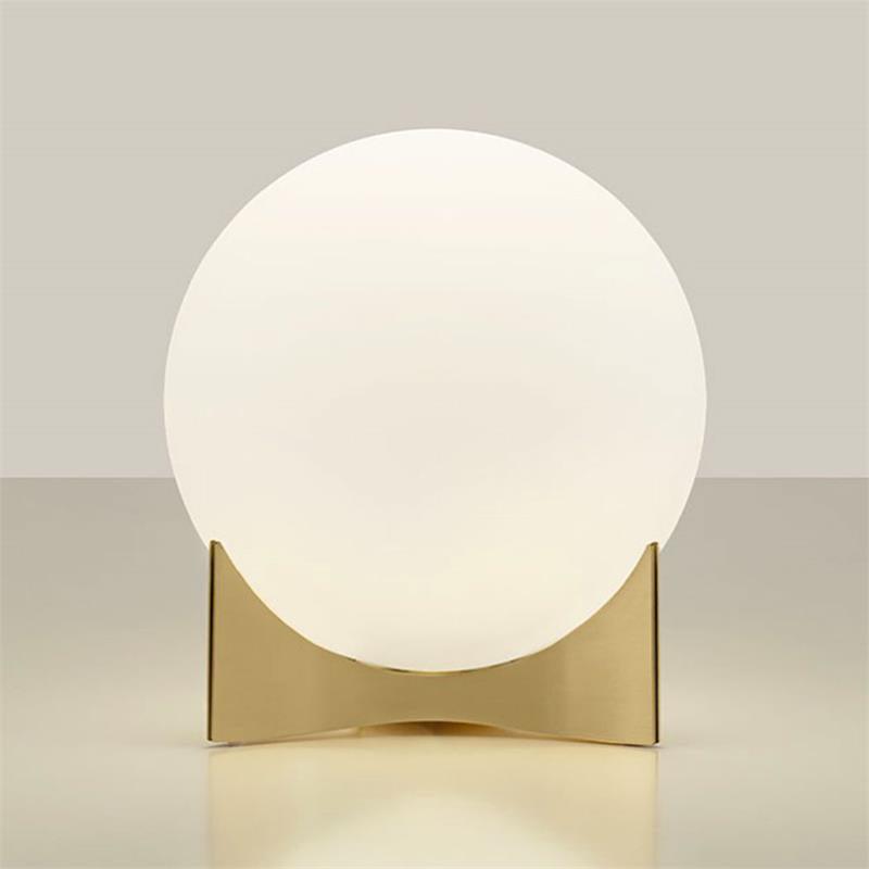 Avo moderne tafellamp in goud