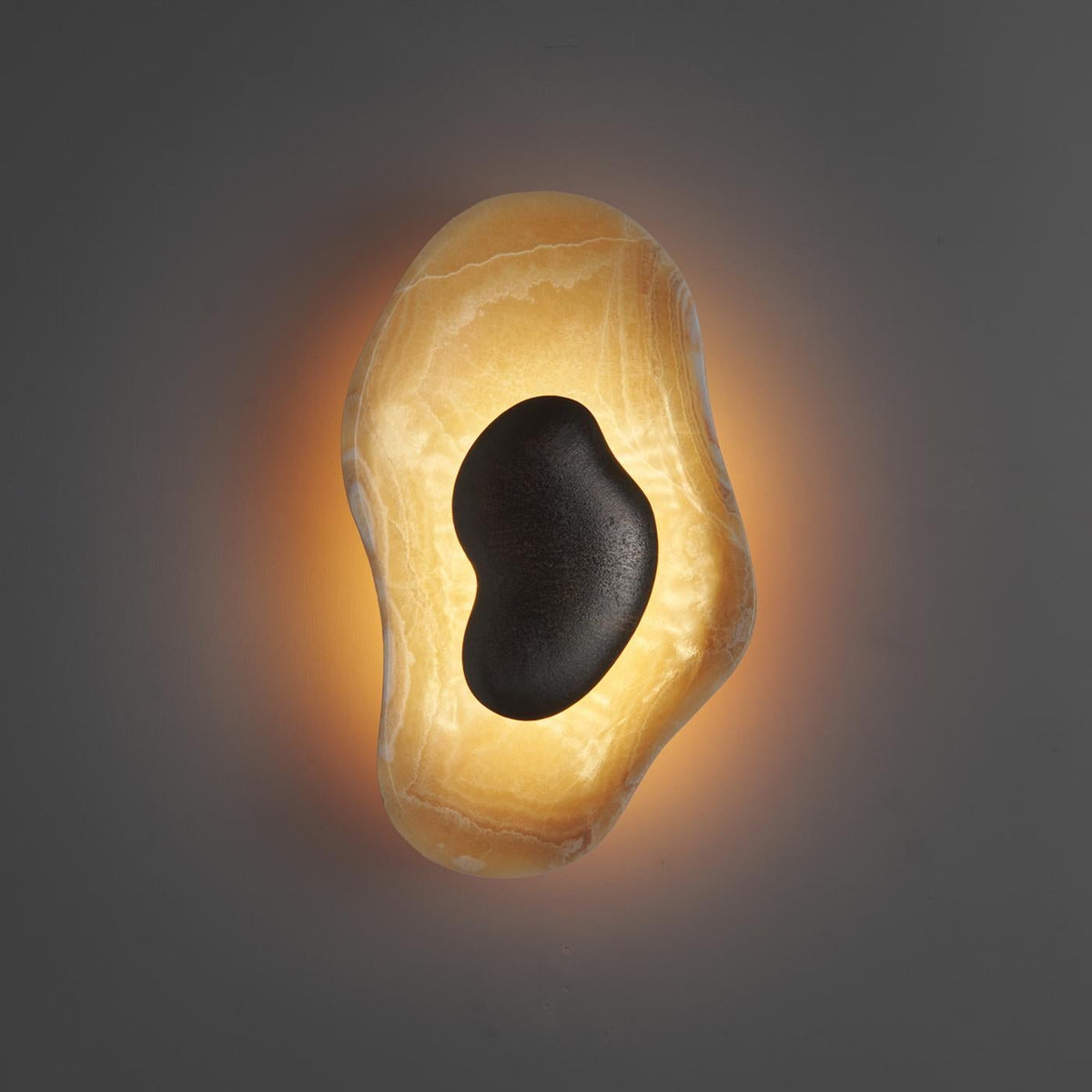 Viraiaria wandlamp met oranje onyx en afwerking
