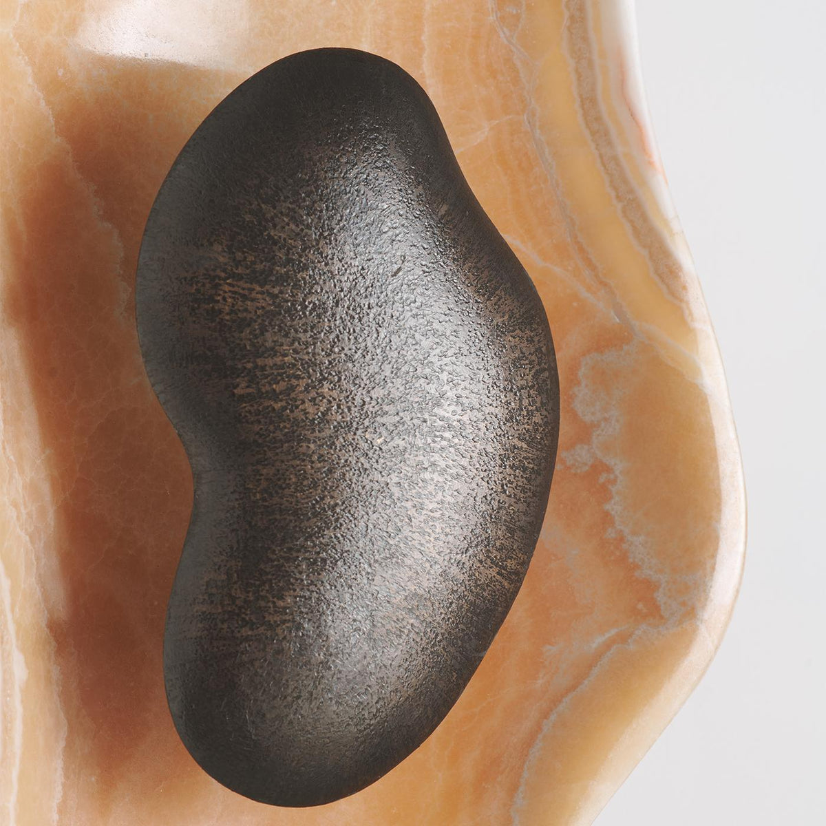 Viraiaria wandlamp met oranje onyx en afwerking