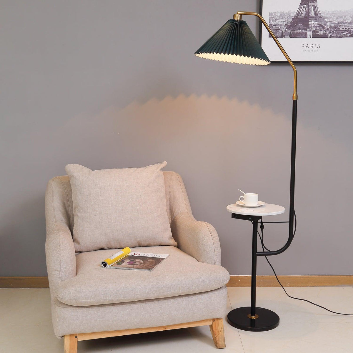 Nexc vloerlamp van marmer en hout
