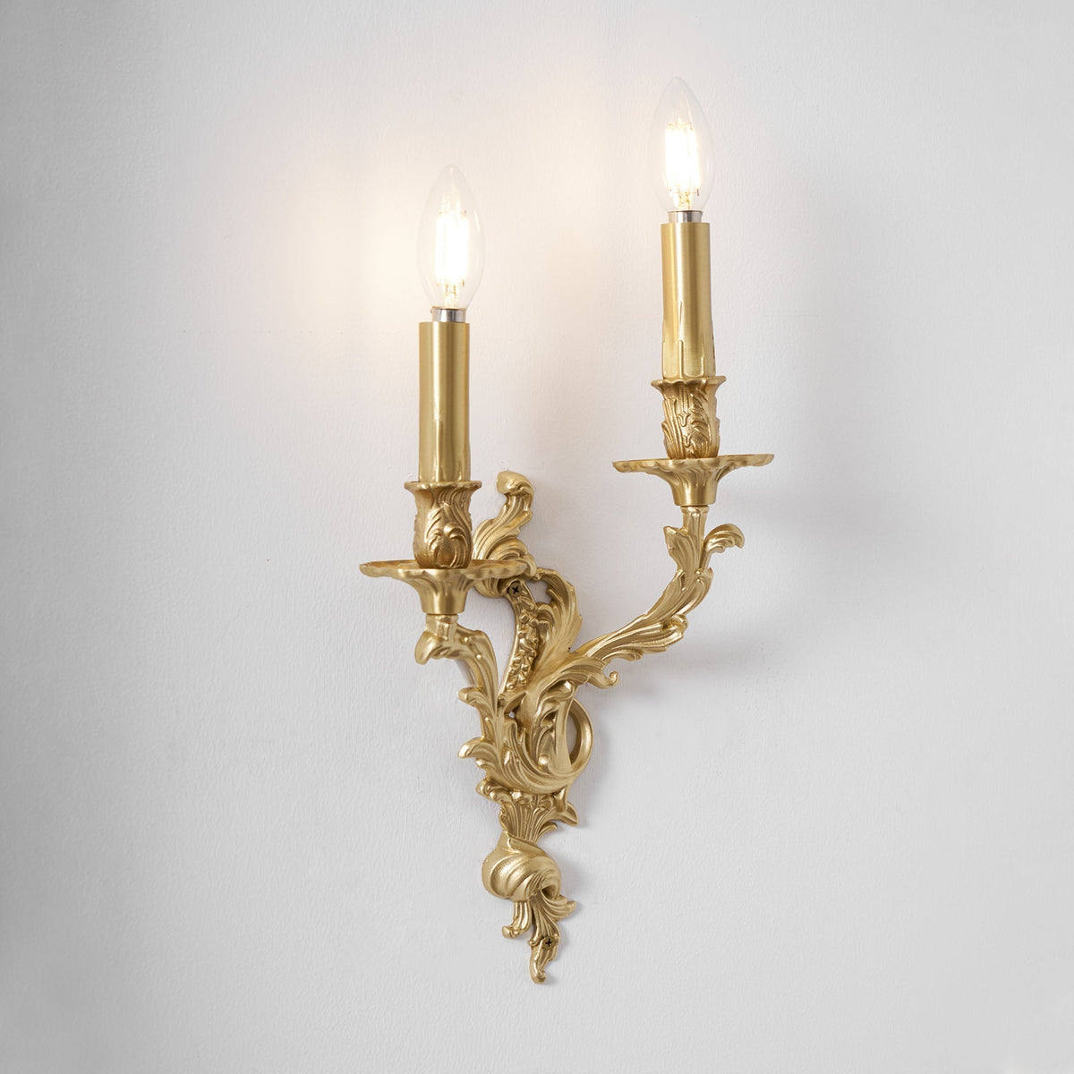 Rivisiella wandlamp