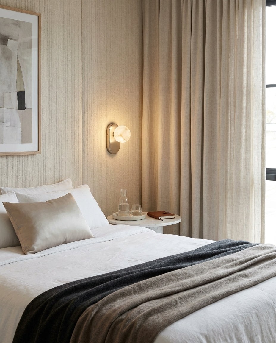 Hensford Bolvormige alabaster wandlamp