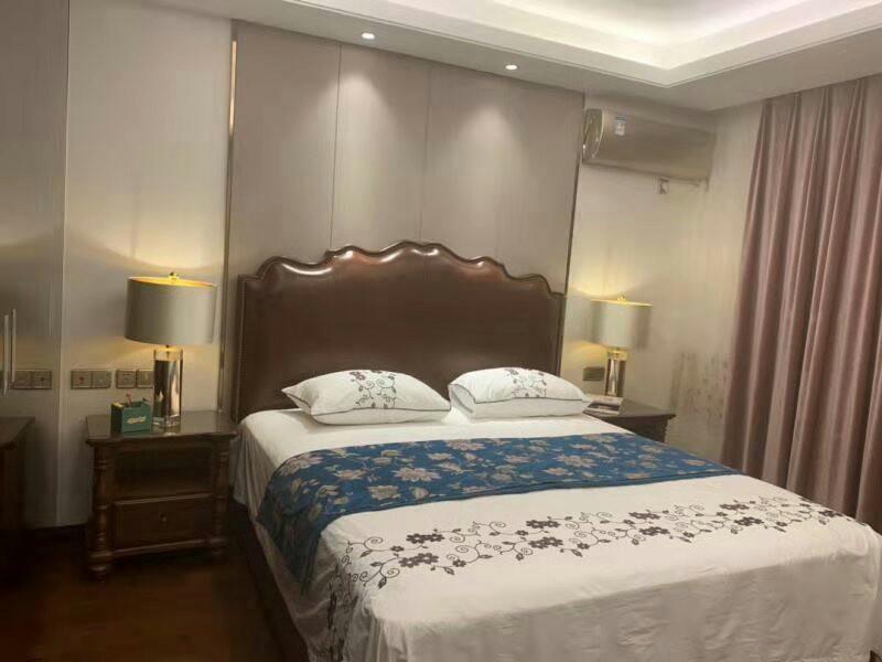 Reneleria Moderne tafellamp